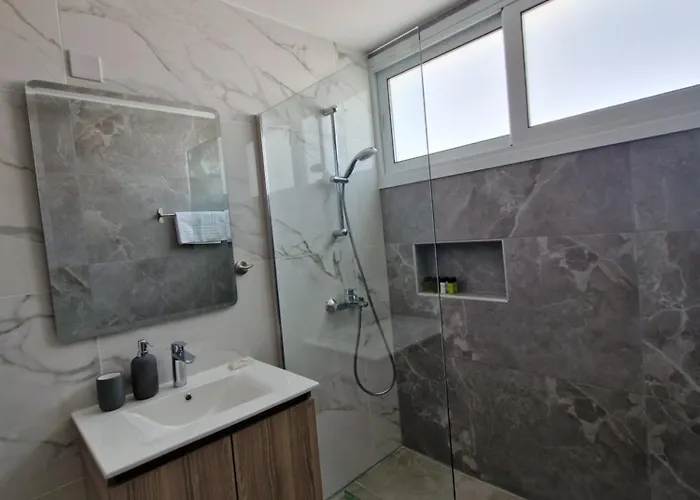 One Bedroom Apartment, No 205, Kato -by Imh Travel & Tours * Paphos